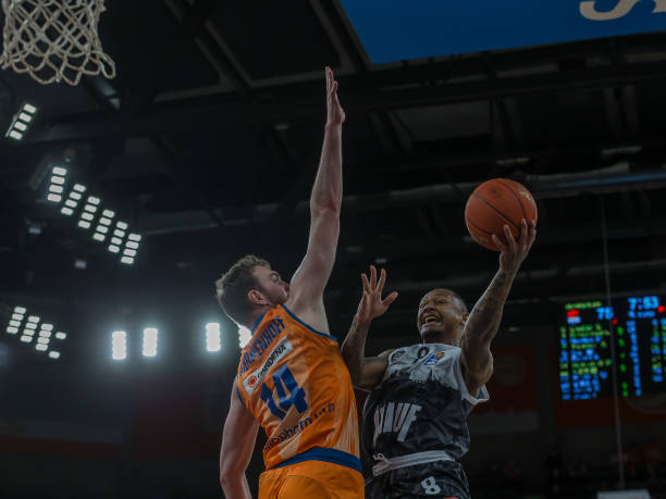 而这种杀伤 而这种杀伤