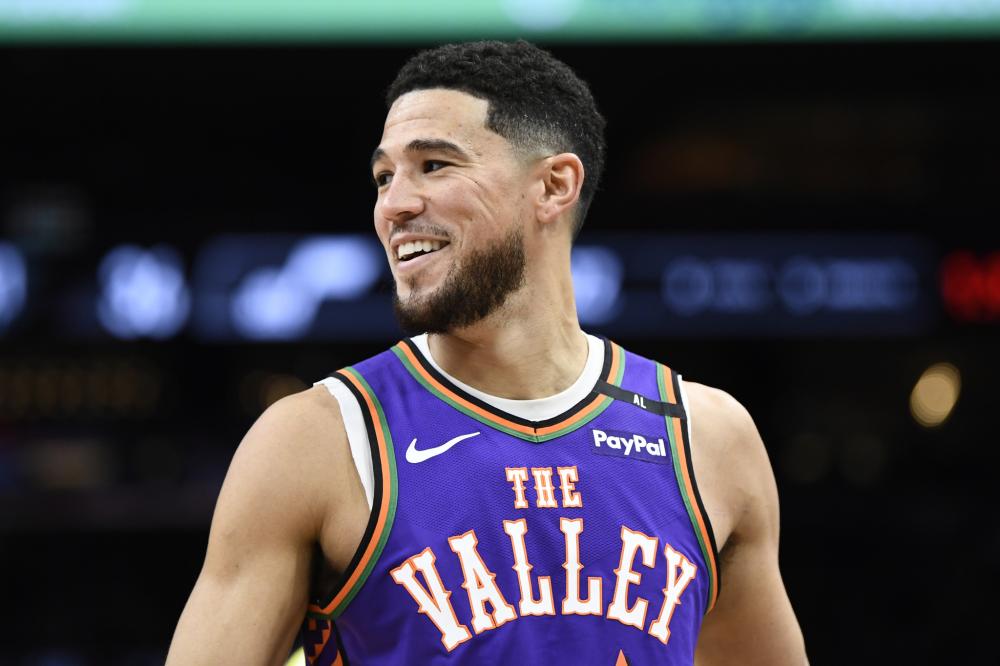 但泰勒凭借 但泰勒凭借